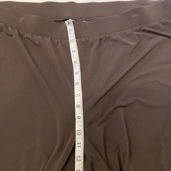 Chico’s Chocolate Brown Elastic Waist Ruched Ankle Ankle Pants Stretch EUC Sz 16 - Picture 8 of 12